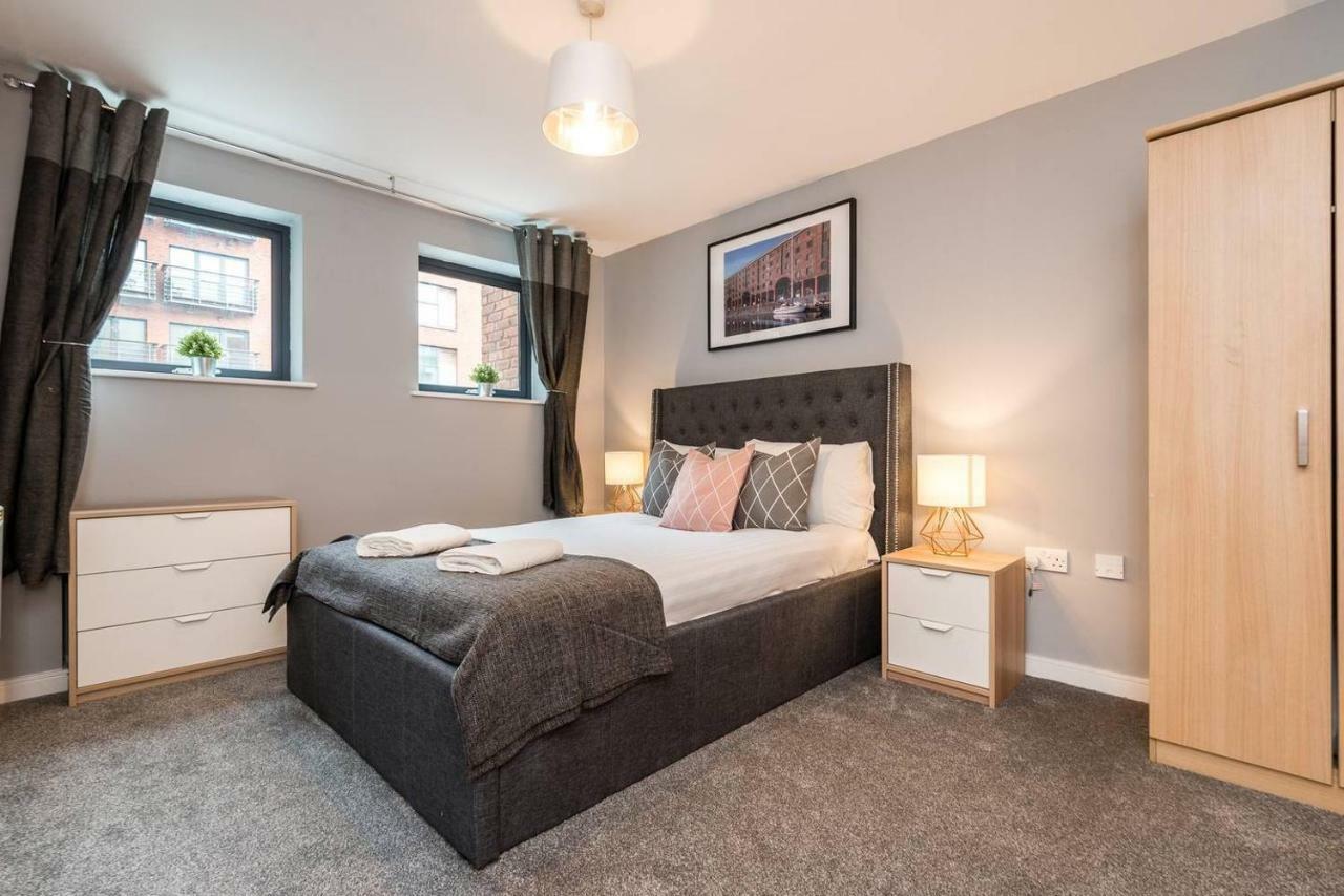 Stylish Central - Sleeps 8!