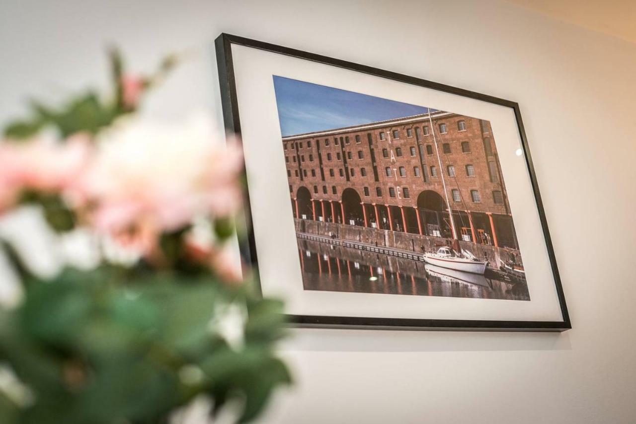 Stylish Central - Sleeps 8!